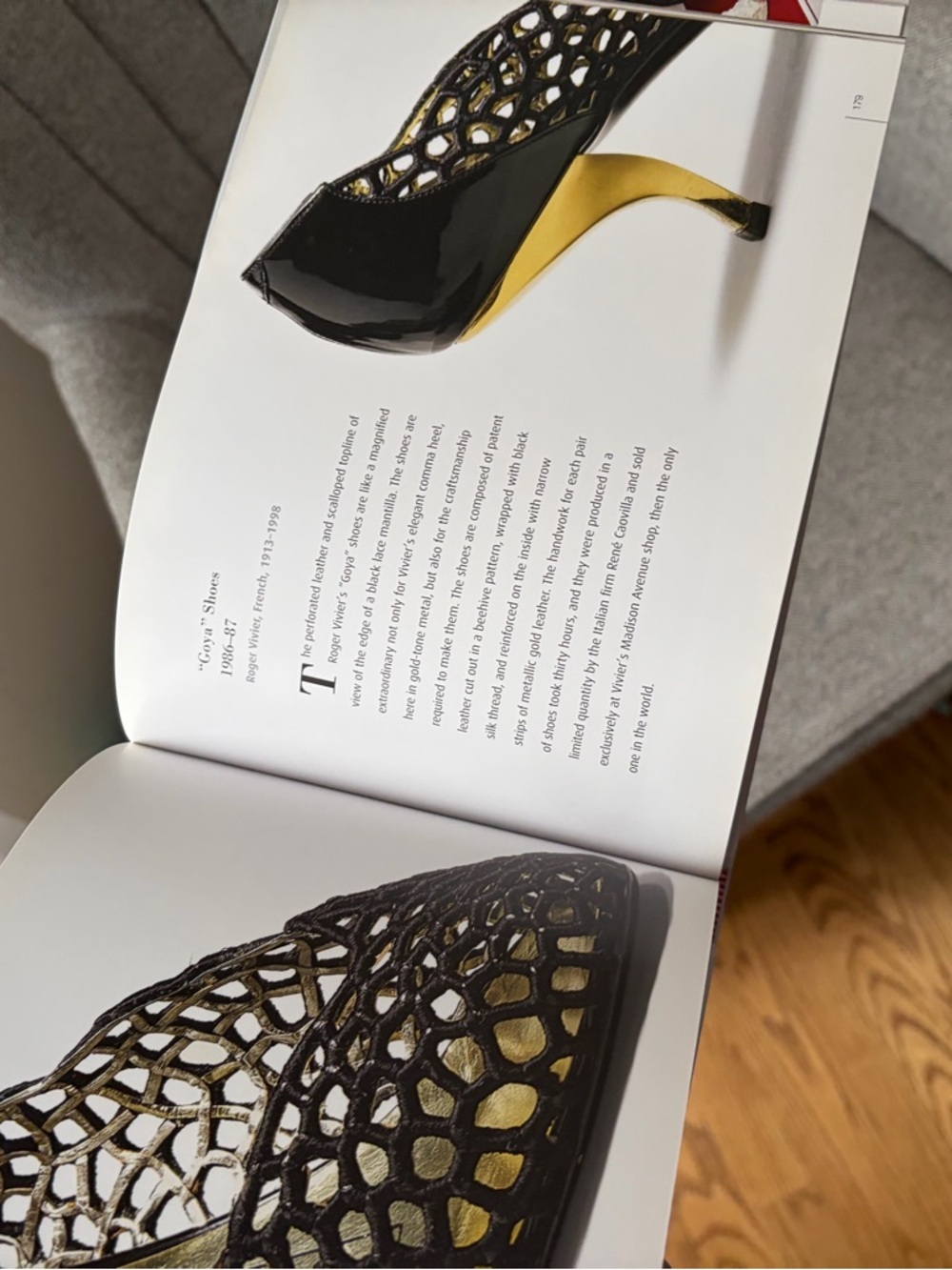 100 Shoes – The Metropolitan Museum of Art (Fashion Coffee Table Book - Picture 5 of 6